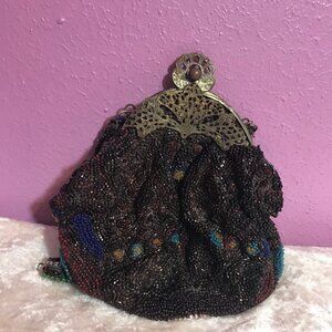 Vintage Beaded Womans Purse GUC Floral Retro Handmade Flowers Wristlet Bag Clasp